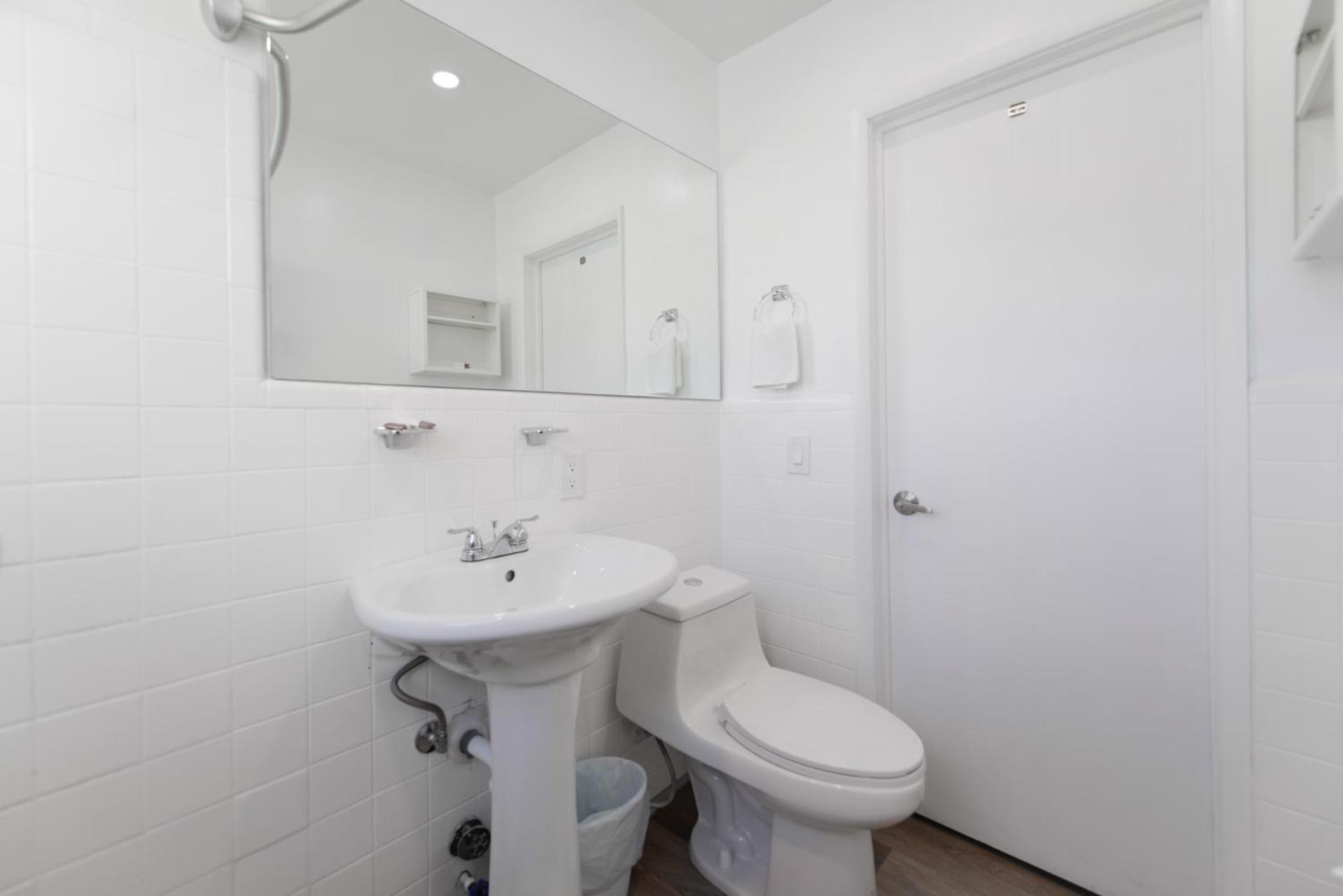 Spacious Studio With Balcony And Parking At The Beach -M46 Hollywood Exterior photo